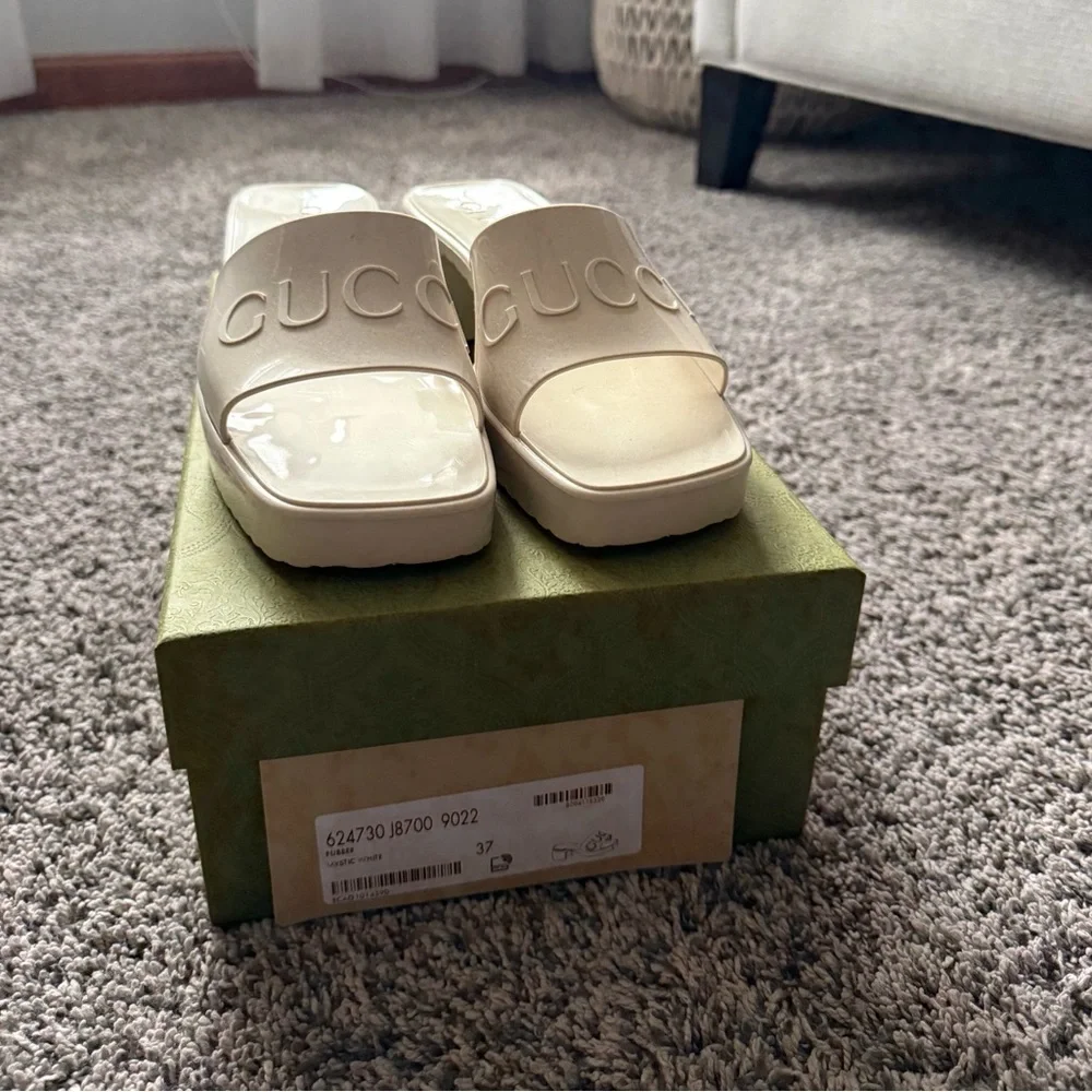 Gucci Cream Embossed Logo Slide Sandals - Picture 13 of 16